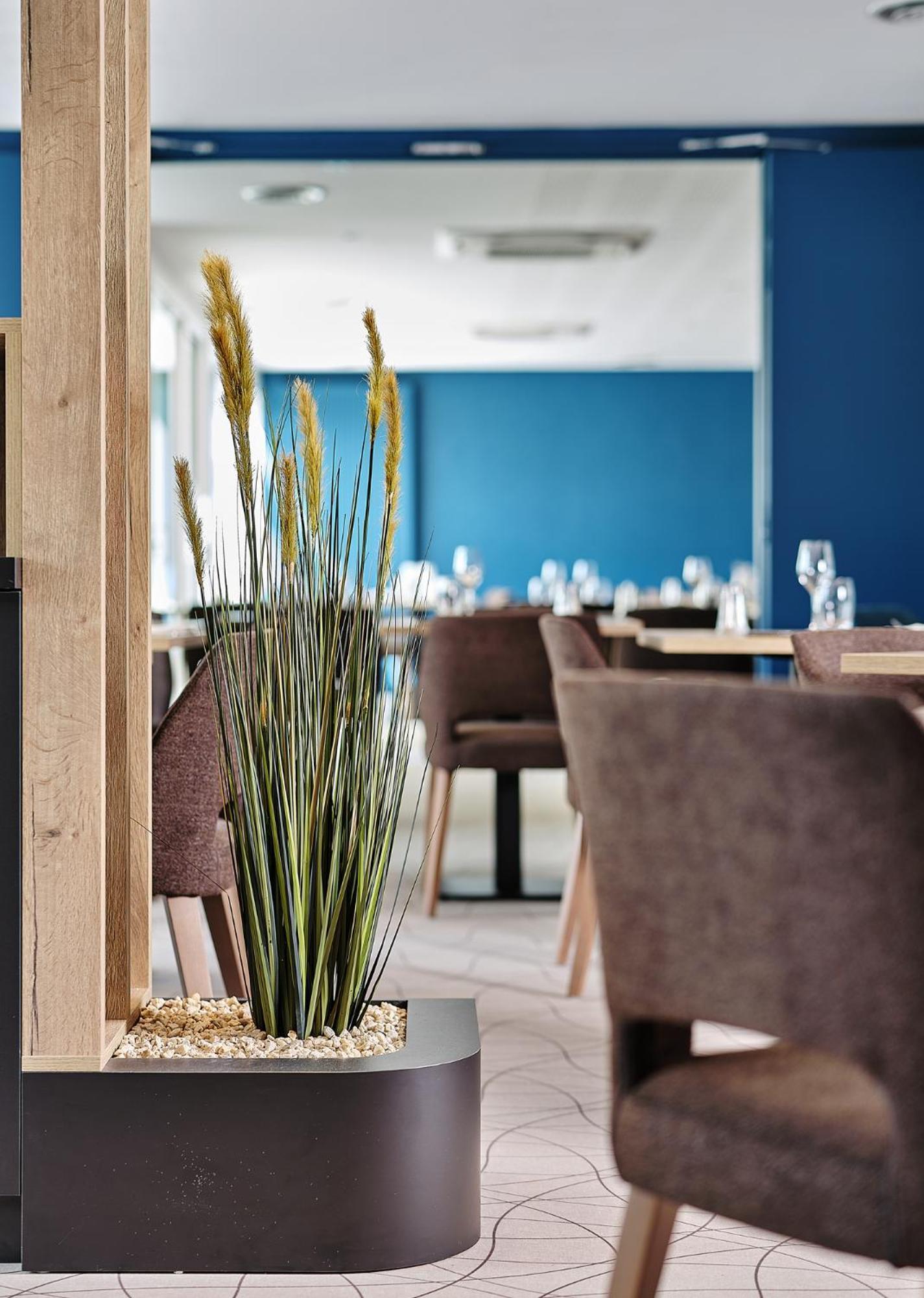 Logis Hotel Restaurant Aloe Les Herbiers Exterior foto